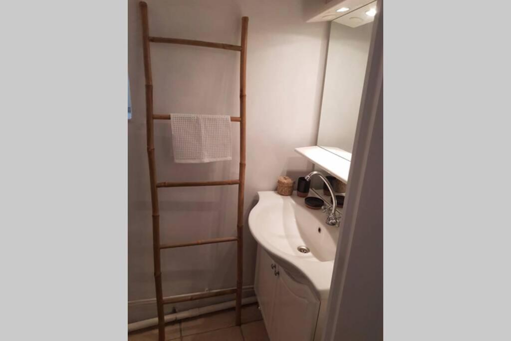 Maisonnette En Pierre Independante De 20 M2 Saint-Cirgues-sur-Couze エクステリア 写真